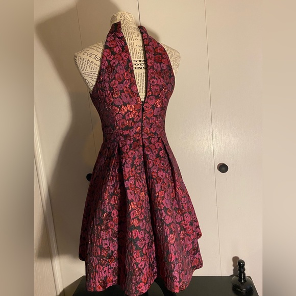 Guess Collar Dress - Picture 3 of 4